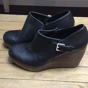 Dr. Scholl ‘s comfort wedge